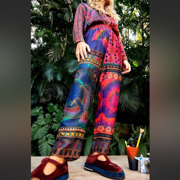 FARM Rio Pants - NWT Farm Rio Mixed Scarves Pajama Pants Size Medium
